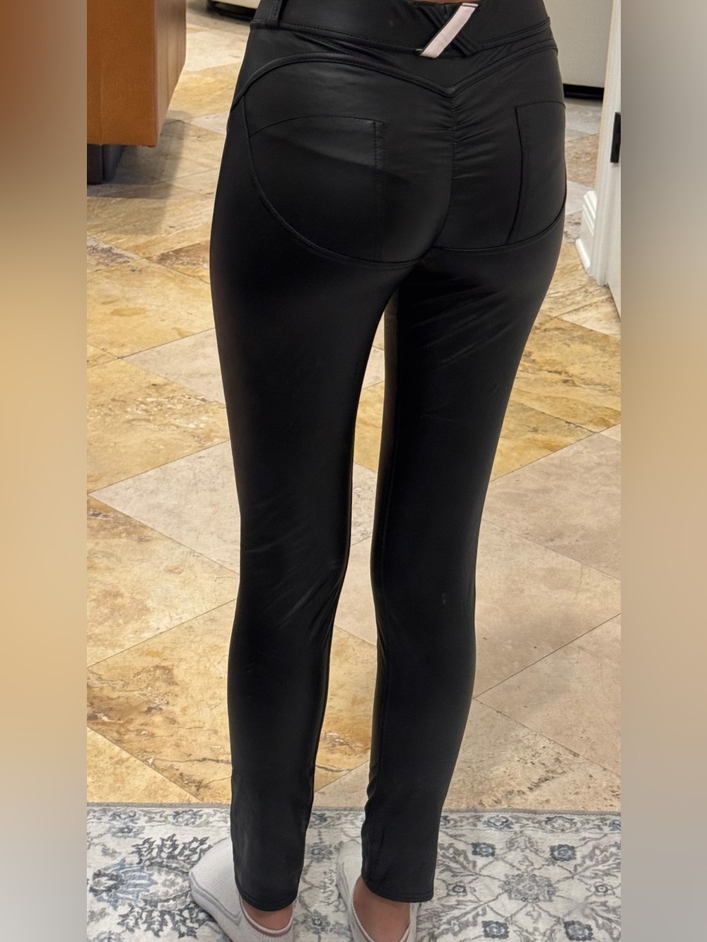 Black Butt Scrunch Faux Leather Women's XS Stretch skinny leggings Pants